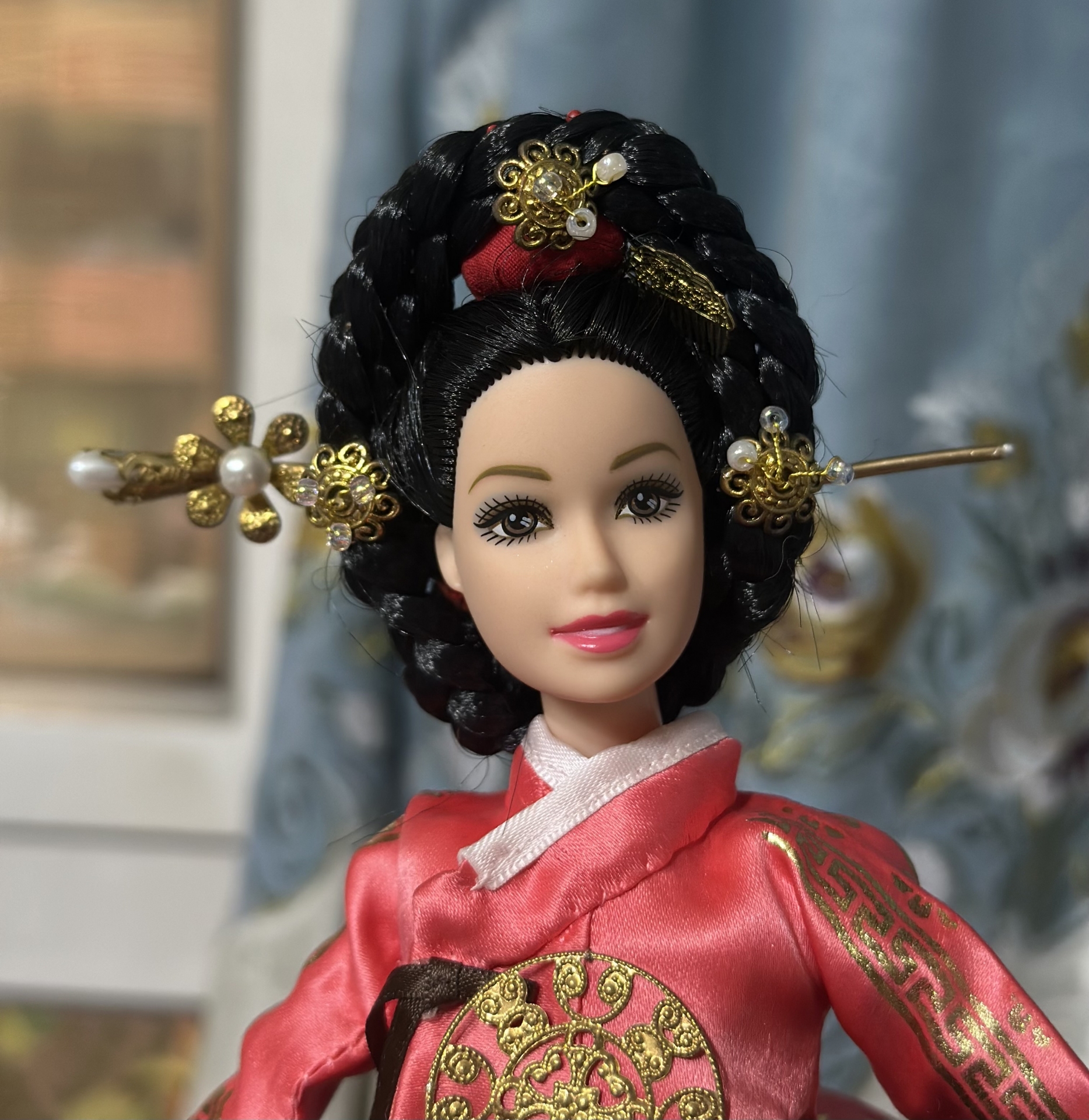 ★從玩具到時尚-芭比服飾創作與社會影響