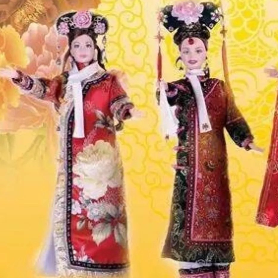 ★從玩具到時尚-芭比服飾創作與社會影響