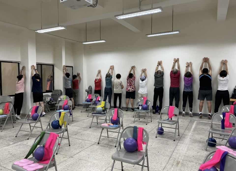 銀髮族超慢跑與肌耐力運動