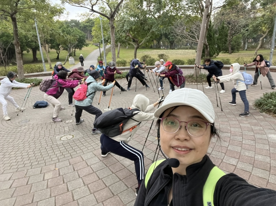 北歐式健走與肌力運動