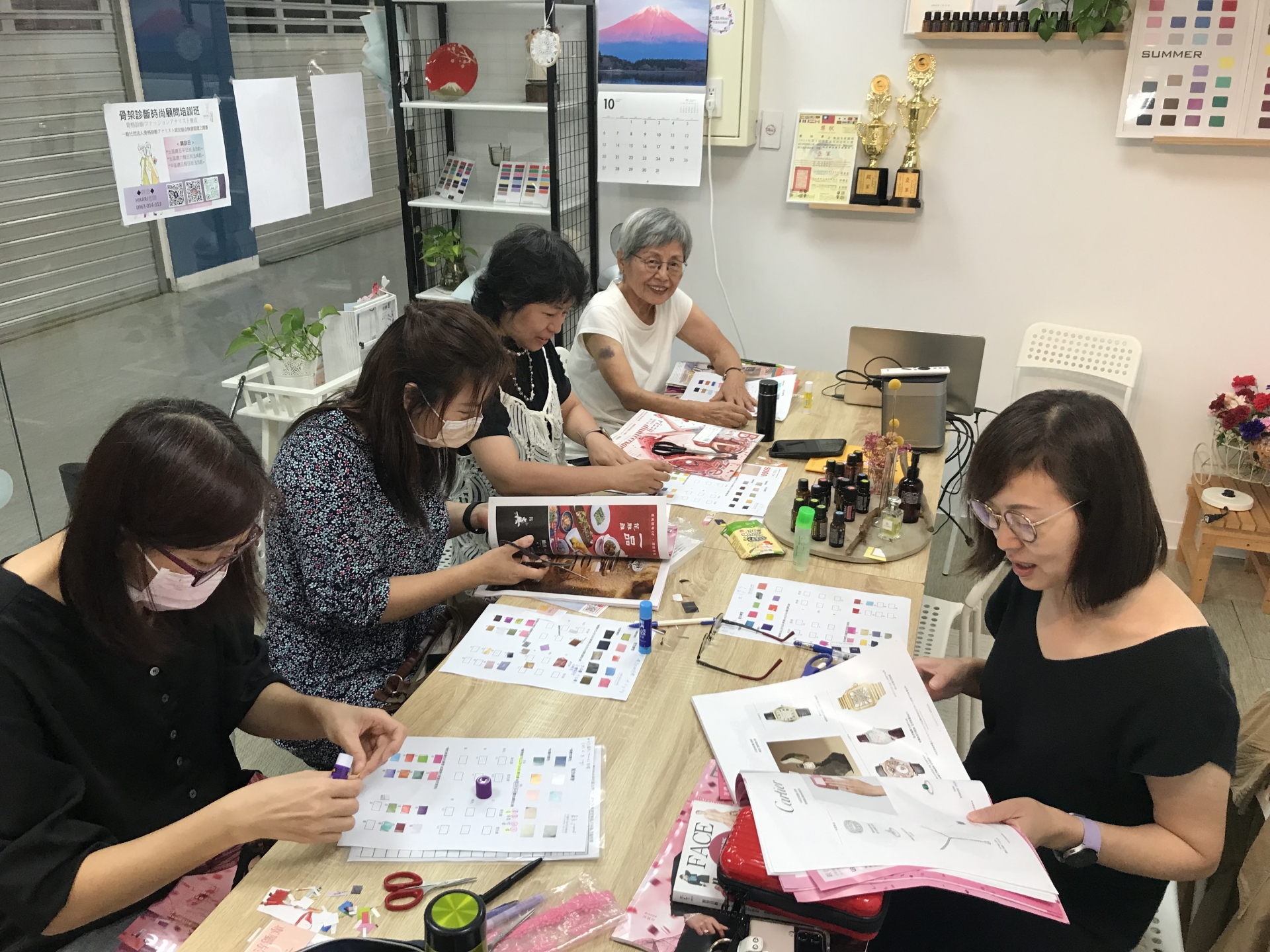 職場美學整體造型-穿搭x保養x彩妝x禮儀