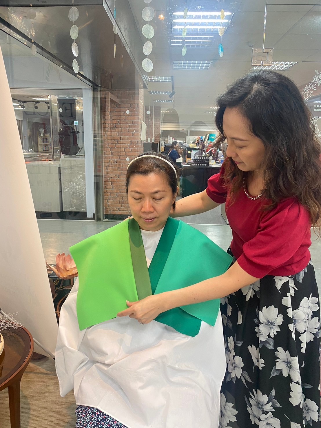 職場美學整體造型-穿搭x保養x彩妝x禮儀