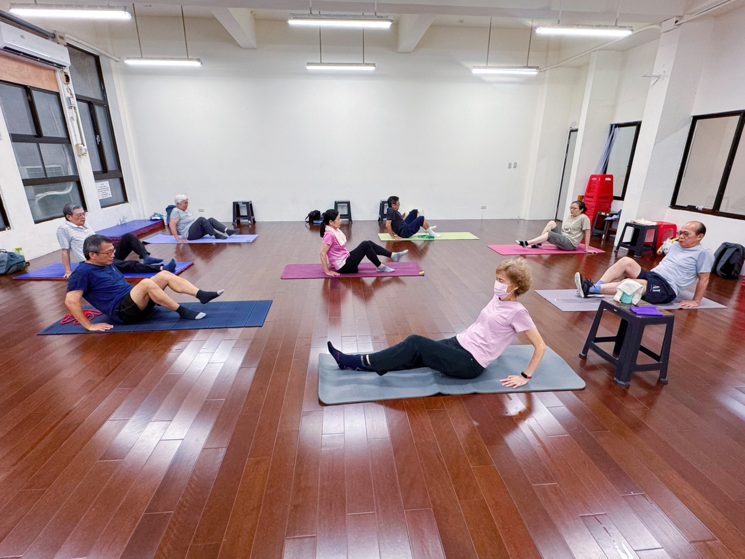 勇骨防跌肌力運動