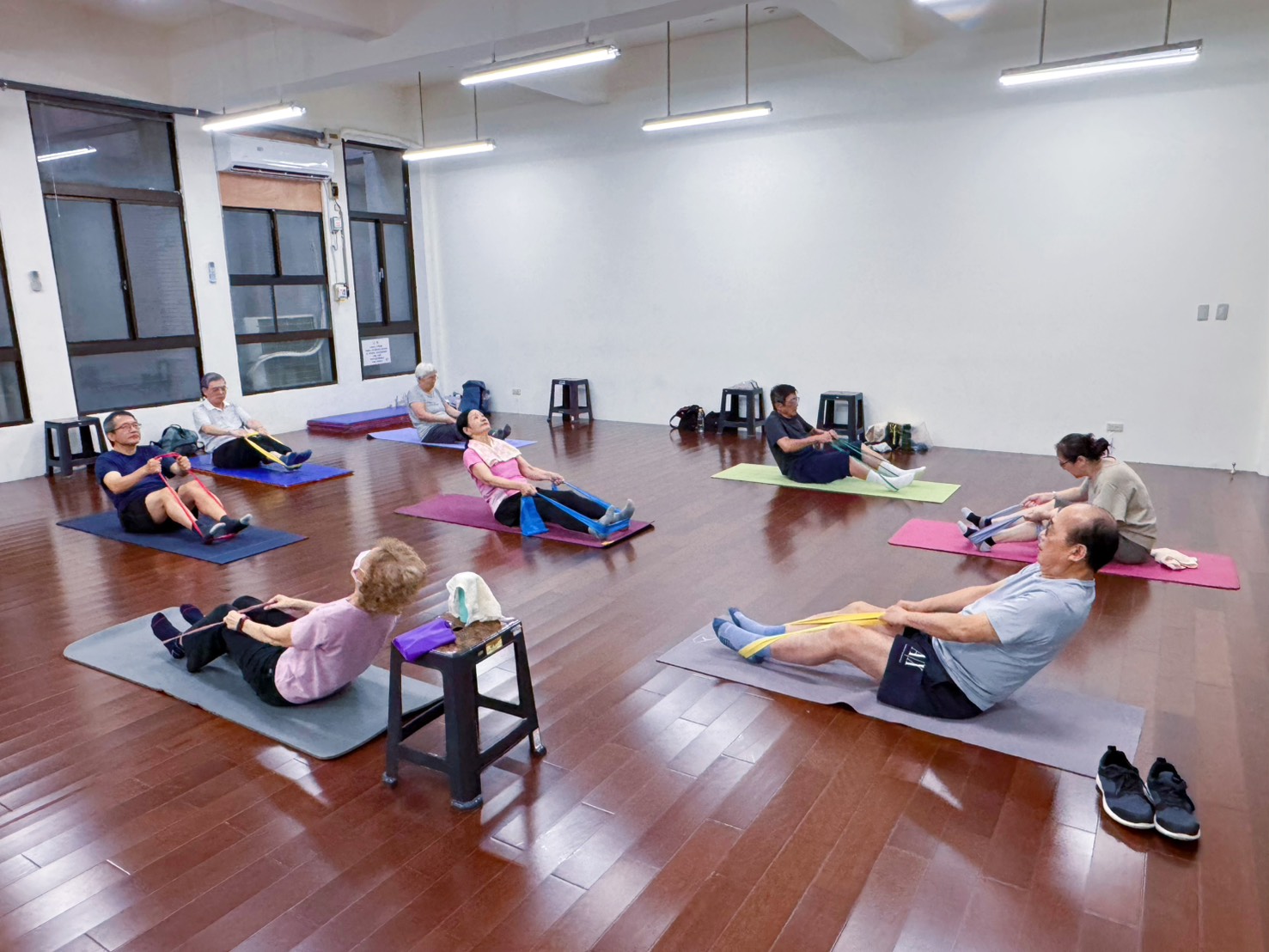 勇骨防跌肌力運動