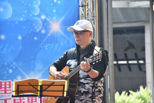 自彈自唱學吉他-民歌篇